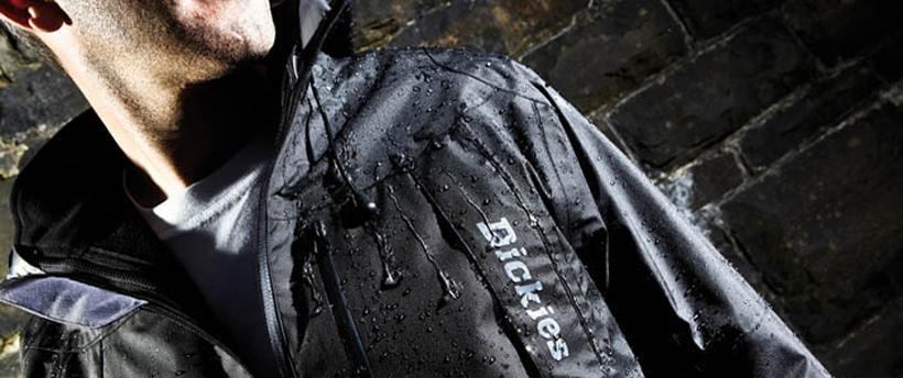 The Advantages of Waterproof Workwear